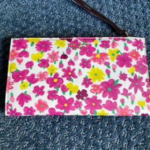 Kate spade floral wristlet